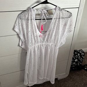 woman’s bathing suit cover up (large)